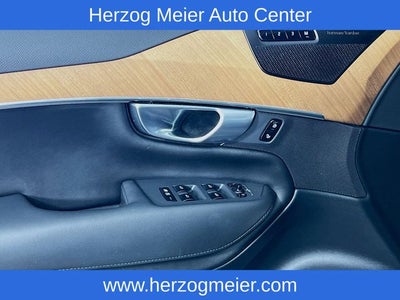 2024 Volvo XC90 B6 Plus Bright Theme 6-Seater