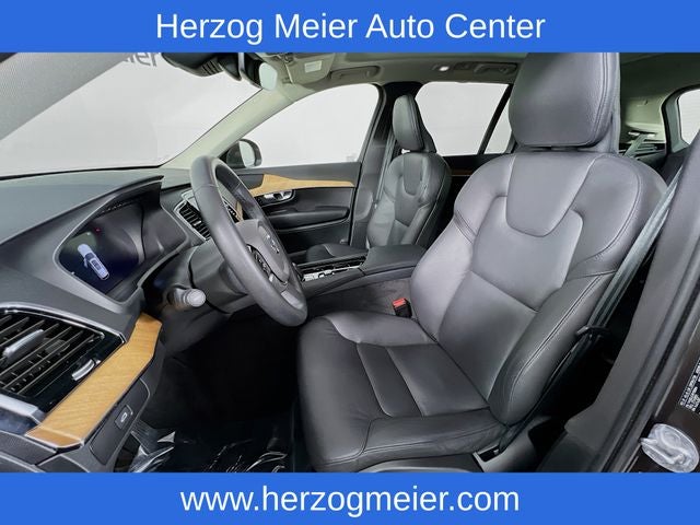 2024 Volvo XC90 B6 Plus Bright Theme 6-Seater