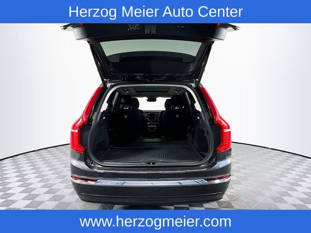 2024 Volvo XC90 B6 Plus Bright Theme 6-Seater