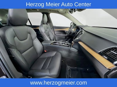 2024 Volvo XC90 B6 Plus Bright Theme 6-Seater