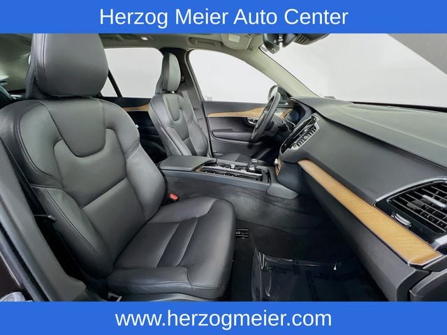 2024 Volvo XC90 B6 Plus Bright Theme 6-Seater