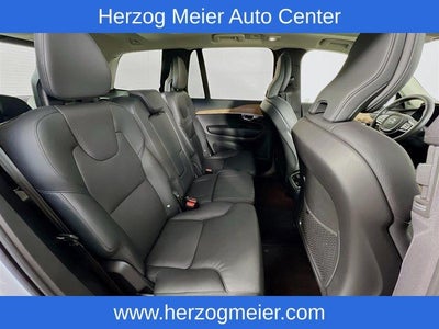 2025 Volvo XC90 B6 Plus 7-Seater