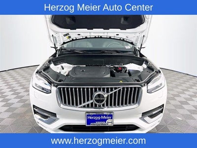 2025 Volvo XC90 B6 Plus 7-Seater