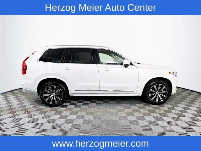 2025 Volvo XC90 B6 Plus 7-Seater
