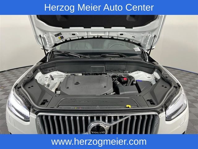 2025 Volvo XC90 B6 Plus 7-Seater