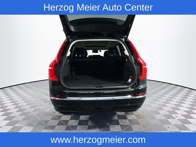 2025 Volvo XC90 B6 Ultra Bright