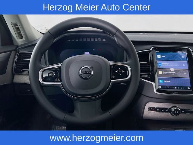 2025 Volvo XC90 B6 Ultra Bright