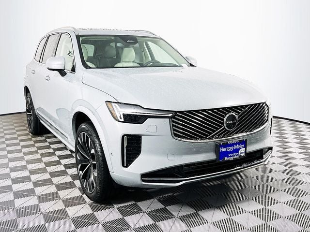 2026 Volvo XC90 B6 Ultra