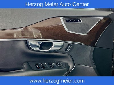 2019 Volvo XC90 T5 Momentum