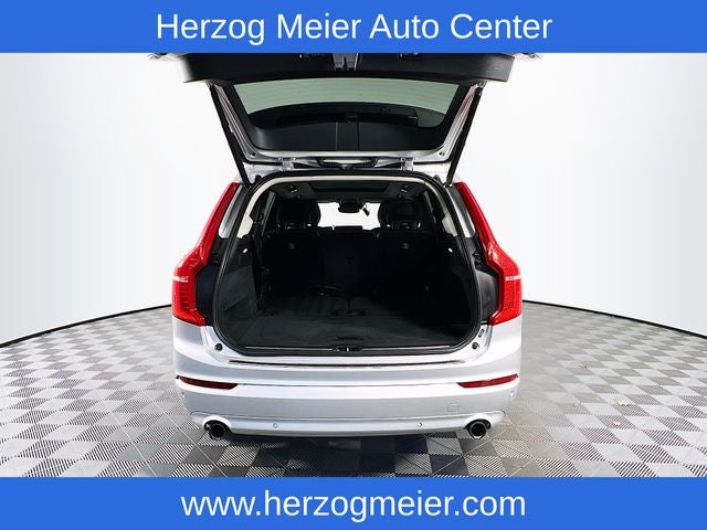 2019 Volvo XC90 T5 Momentum