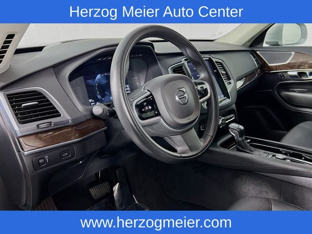 2019 Volvo XC90 T5 Momentum