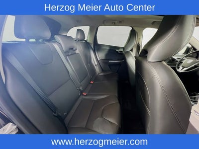 2016 Volvo XC60 T6 Drive-E Platinum