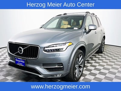 2017 Volvo XC90 T6 Momentum