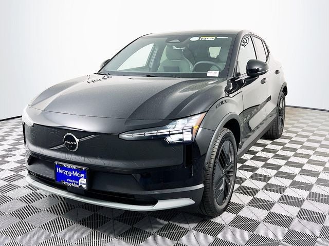 2026 Volvo EX30 Twin Motor Cross Country Ultra