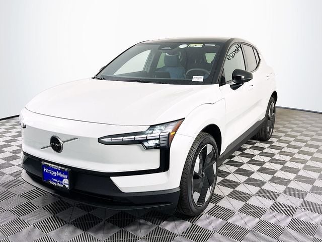 2025 Volvo EX30 Twin Motor Performance Plus