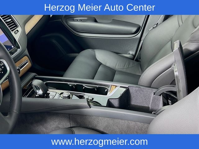 2024 Volvo XC90 Recharge Plug-In Hybrid T8 Plus Bright Theme 7 Passenger