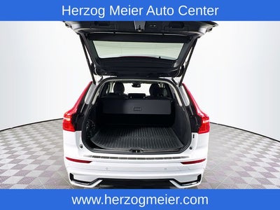 2023 Volvo XC60 Recharge Plug-In Hybrid T8 Plus Dark Theme