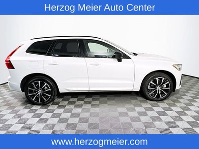 2023 Volvo XC60 Recharge Plug-In Hybrid T8 Plus Dark Theme