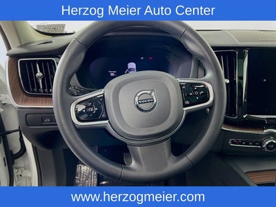 2023 Volvo XC60 Recharge Plug-In Hybrid T8 Plus Dark Theme