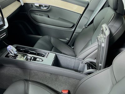 2026 Volvo XC90 Plug-In Hybrid T8 Plus 6 Passenger