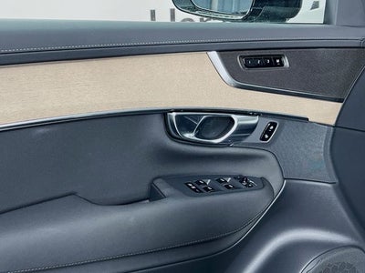 2026 Volvo XC90 Plug-In Hybrid T8 Plus 6 Passenger