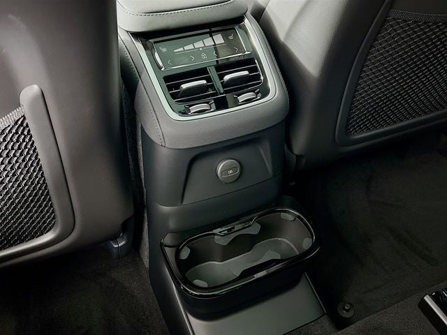 2026 Volvo XC90 Plug-In Hybrid T8 Plus 6 Passenger