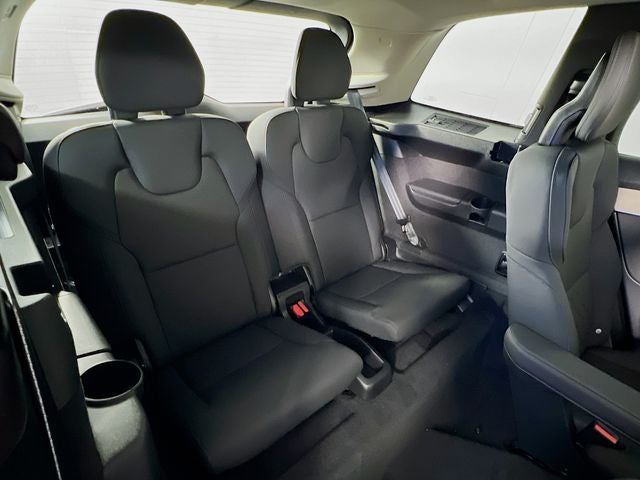 2026 Volvo XC90 Plug-In Hybrid T8 Plus 6 Passenger