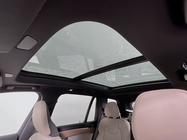 2026 Volvo XC90 Plug-In Hybrid T8 Plus 6 Passenger