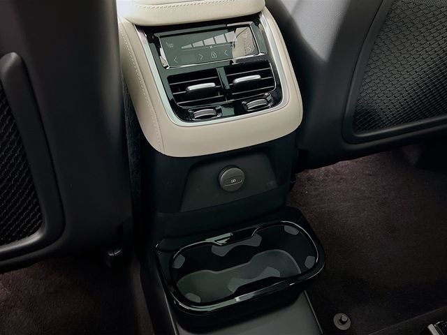 2026 Volvo XC90 Plug-In Hybrid T8 Plus 6 Passenger