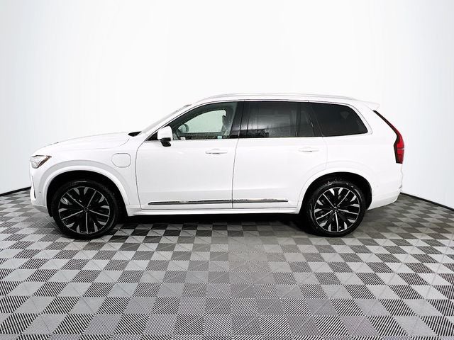 2026 Volvo XC90 Plug-In Hybrid T8 Plus 6 Passenger