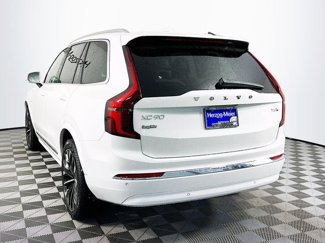 2026 Volvo XC90 Plug-In Hybrid T8 Plus 6 Passenger