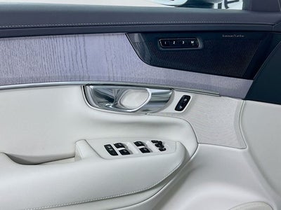 2026 Volvo XC90 Plug-In Hybrid T8 Ultra 6 Passenger