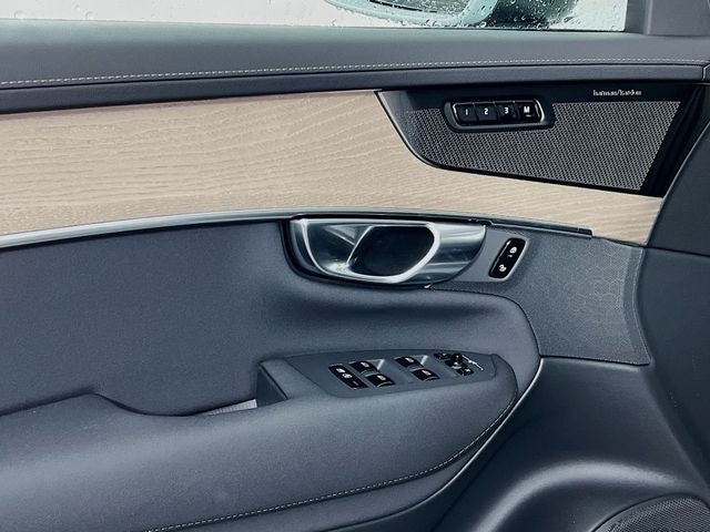 2026 Volvo XC90 Plug-In Hybrid T8 Plus 7 Passenger