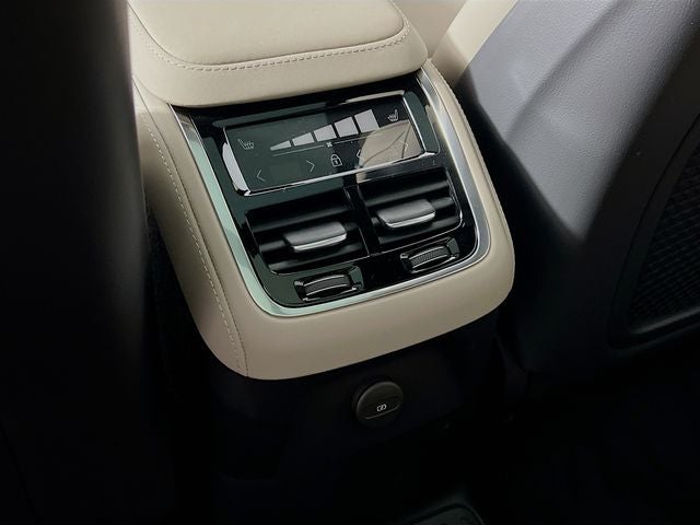 2026 Volvo XC90 Plug-In Hybrid T8 Plus 7 Passenger