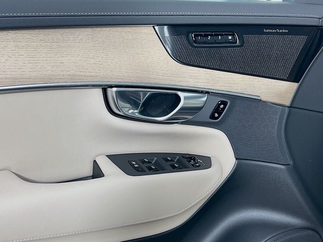 2026 Volvo XC90 Plug-In Hybrid T8 Ultra 7 Passenger