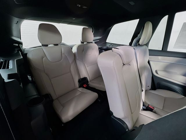 2026 Volvo XC90 Plug-In Hybrid T8 Ultra 7 Passenger