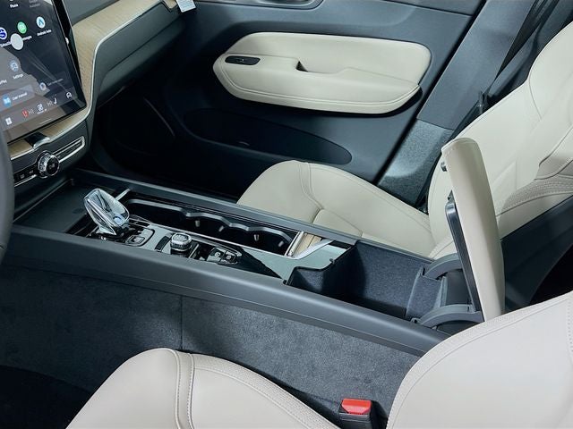 2026 Volvo XC60 Plug-In Hybrid T8 Plus