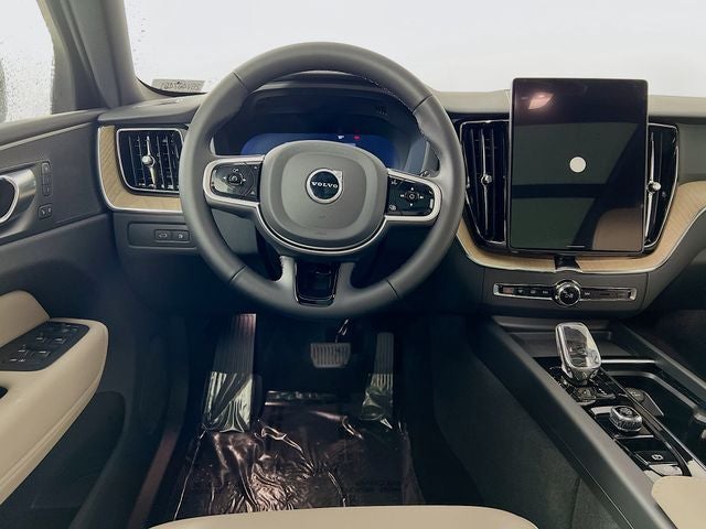 2026 Volvo XC60 Plug-In Hybrid T8 Plus