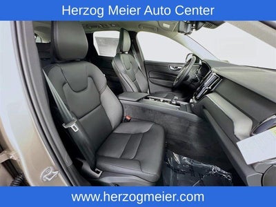 2025 Volvo XC60 Plug-In Hybrid T8 Plus