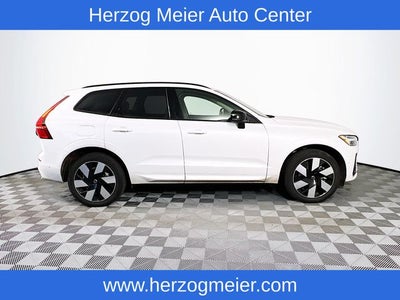2025 Volvo XC60 Plug-In Hybrid T8 Plus