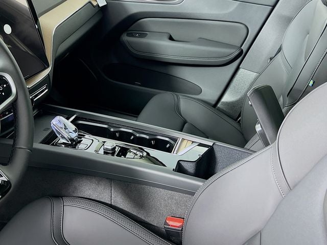 2026 Volvo XC60 Plug-In Hybrid T8 Plus