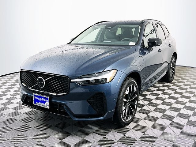 2026 Volvo XC60 Plug-In Hybrid T8 Plus