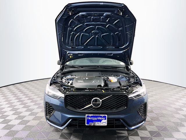 2026 Volvo XC60 Plug-In Hybrid T8 Plus