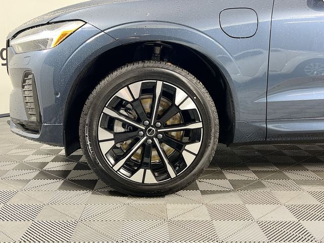 2026 Volvo XC60 Plug-In Hybrid T8 Plus