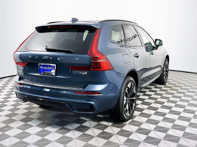 2026 Volvo XC60 Plug-In Hybrid T8 Plus
