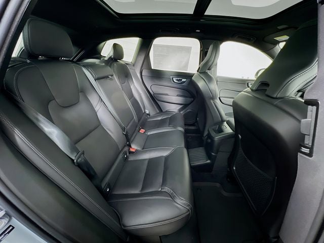 2026 Volvo XC60 Plug-In Hybrid T8 Ultra Black Edition