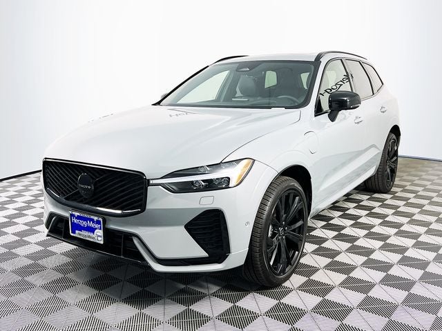 2026 Volvo XC60 Plug-In Hybrid T8 Ultra Black Edition