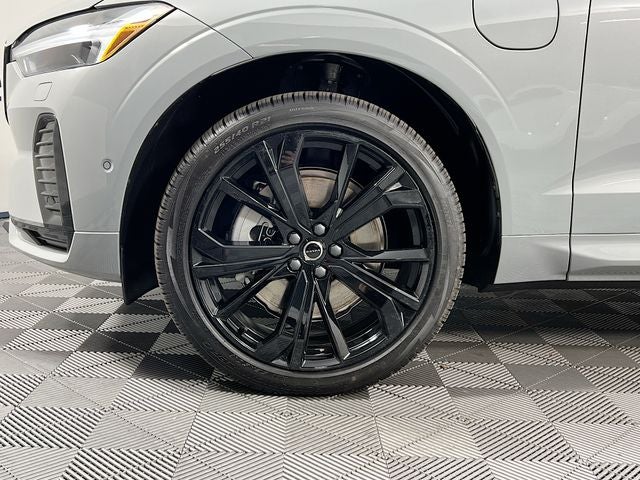 2026 Volvo XC60 Plug-In Hybrid T8 Ultra Black Edition