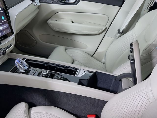 2026 Volvo XC60 Plug-In Hybrid T8 Ultra