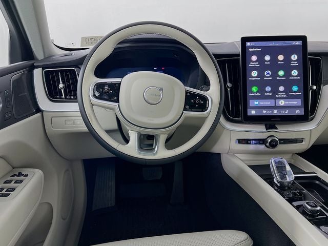 2026 Volvo XC60 Plug-In Hybrid T8 Ultra